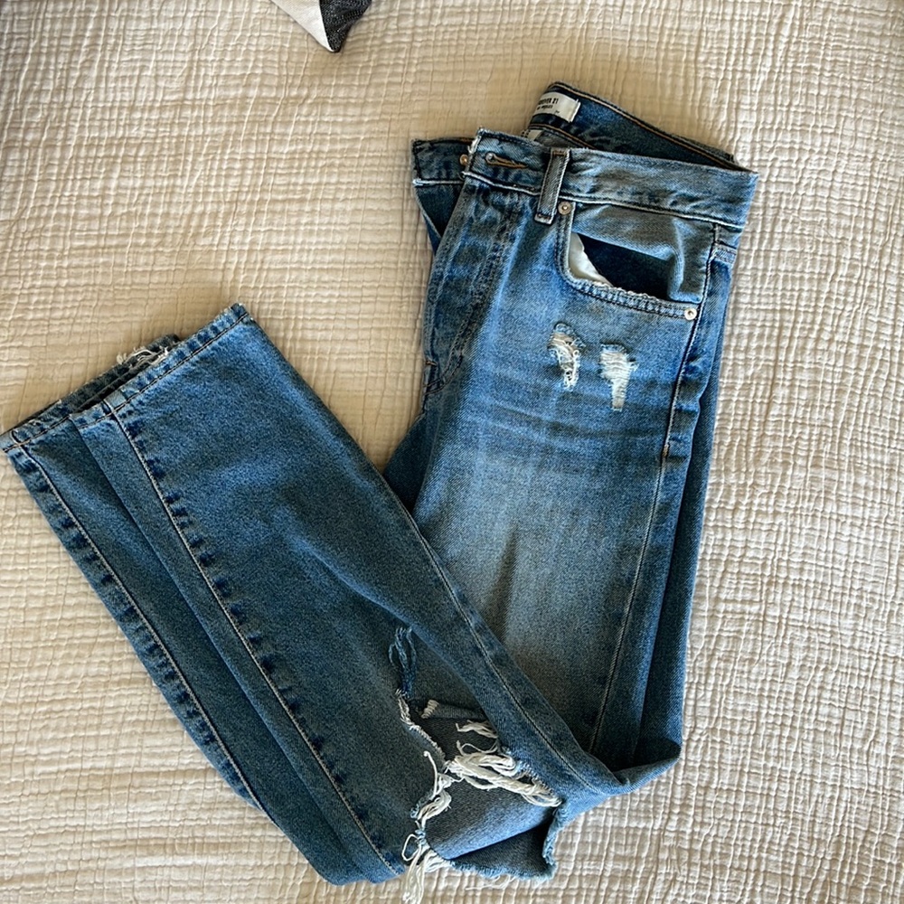 F21 ripped mom jeans - size 26